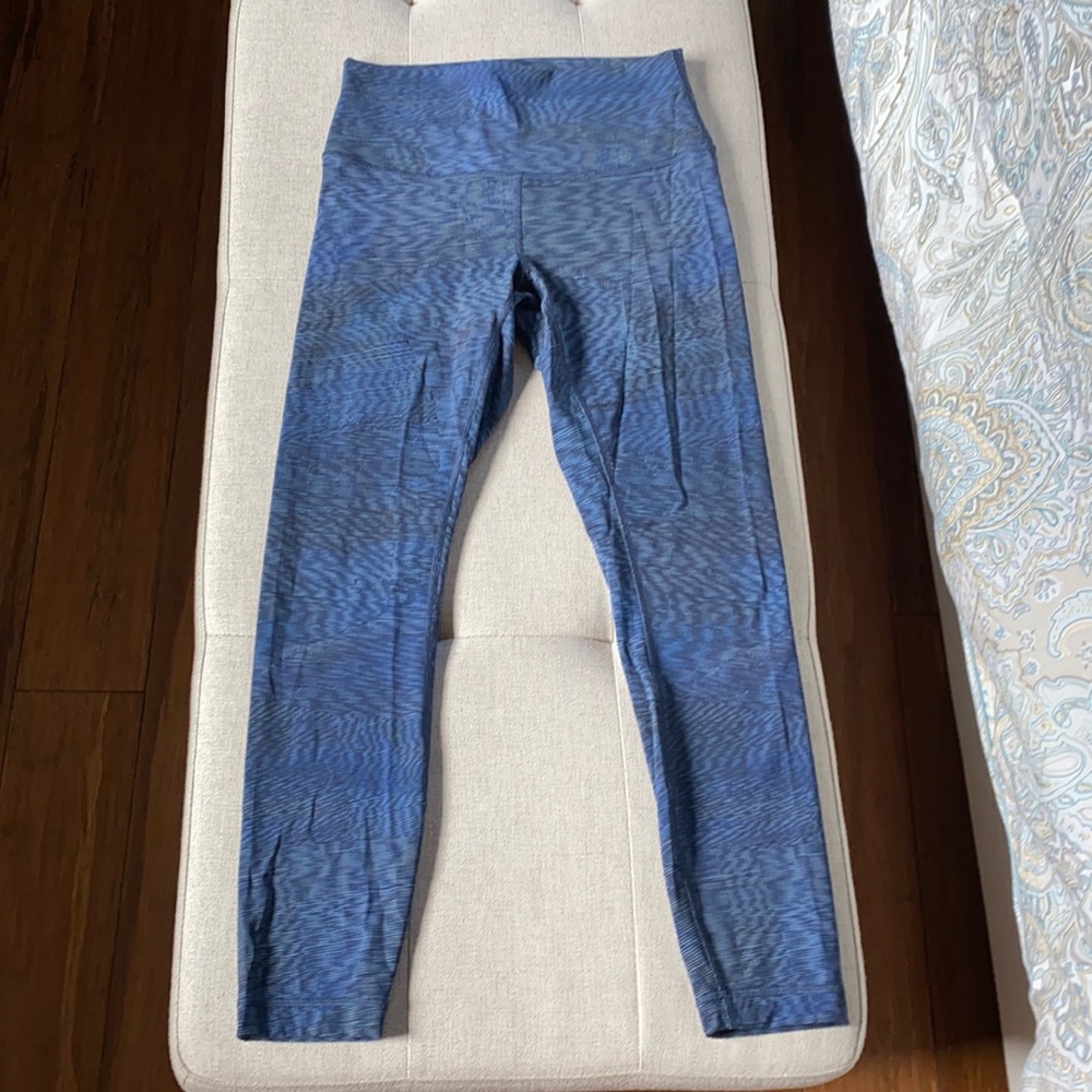 Lululemon lux excellent cond crop high waisted